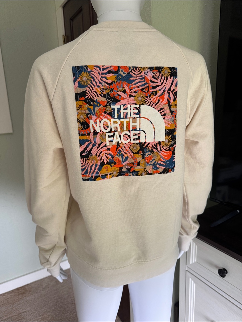The North Face Pale Cream Logo Crewneck Sweatshirt